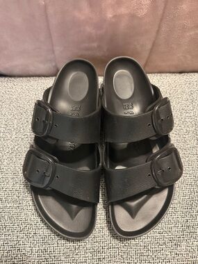 Birkenstock Big Buckle Black Double-Strap Buckle Sandals